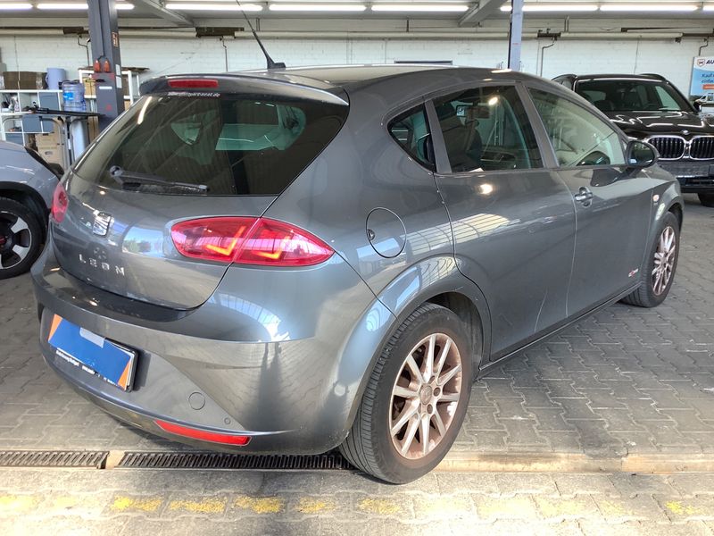 Seat Leon 1.4 TSI Style Copa 2012 – снимка 2