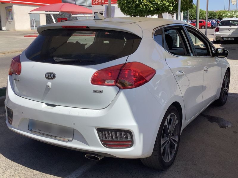 Kia cee'd 1.6 CRDi Tech 2017 – снимка 8