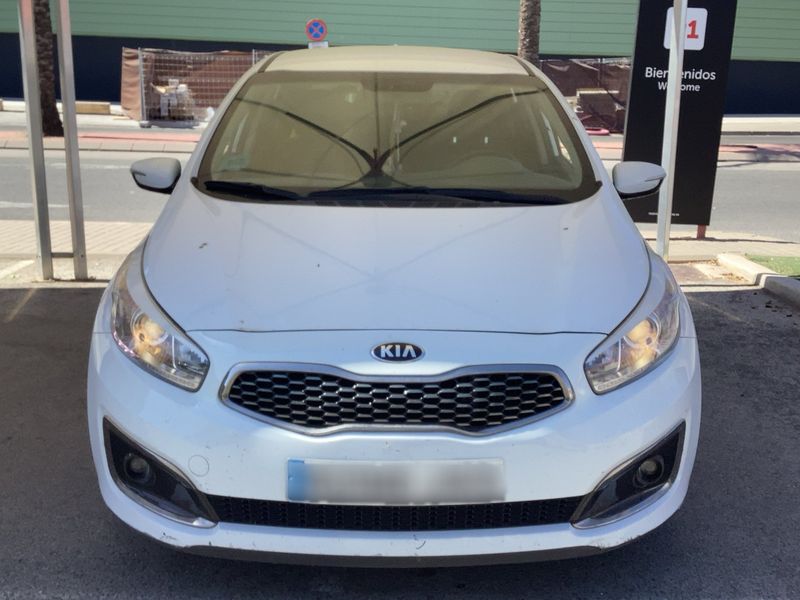Kia cee'd 1.6 CRDi Tech 2017 – снимка 14