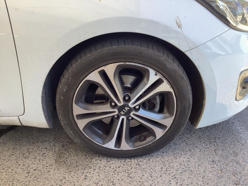Kia cee'd 1.6 CRDi Tech 2017 – снимка 11