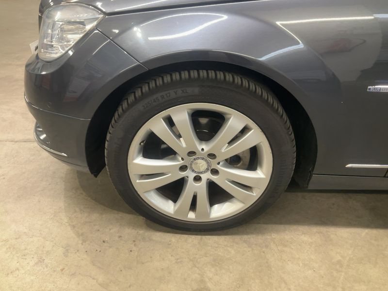 Mercedes-Benz C-Klasse C 180 CGI T BlueEfficiency Avantgarde 2011 – снимка 3