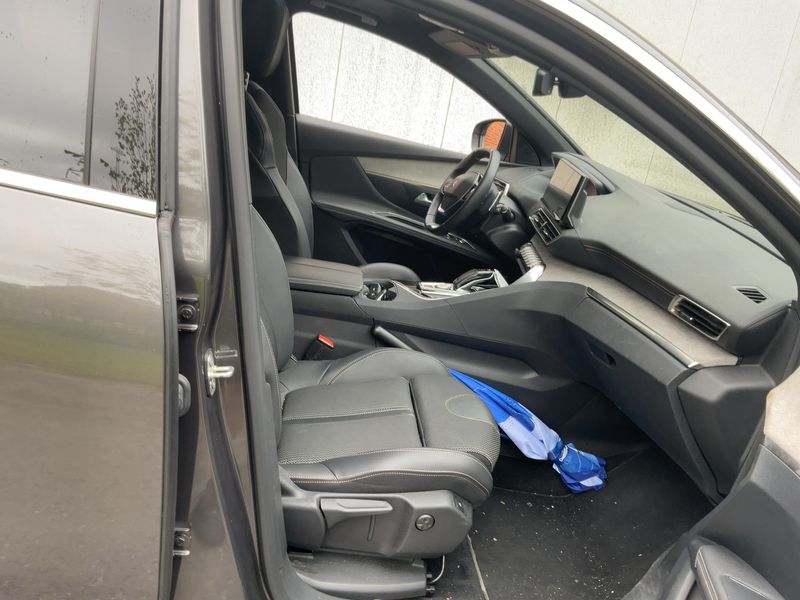 Peugeot 3008 1.2 PureTech GT 2023 – снимка 16
