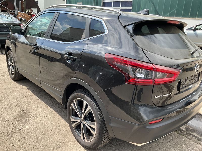 Nissan Qashqai 1.3 DIG-T N-Connecta 2019 – снимка 6