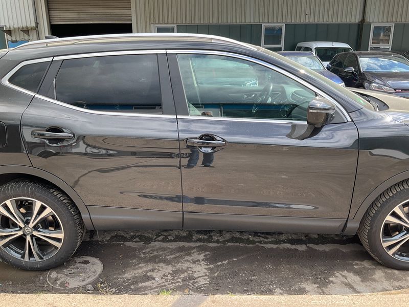 Nissan Qashqai 1.3 DIG-T N-Connecta 2019 – снимка 10