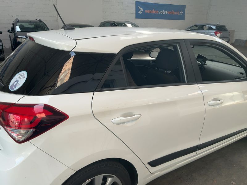 Hyundai i20 1.0 TDGI Essence 2018 – снимка 8