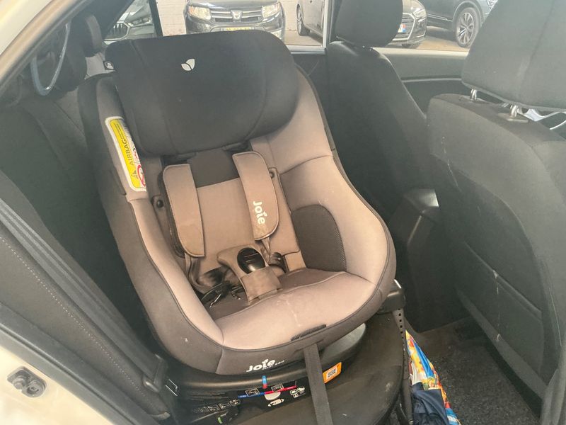 Hyundai i20 1.0 TDGI Essence 2018 – снимка 19