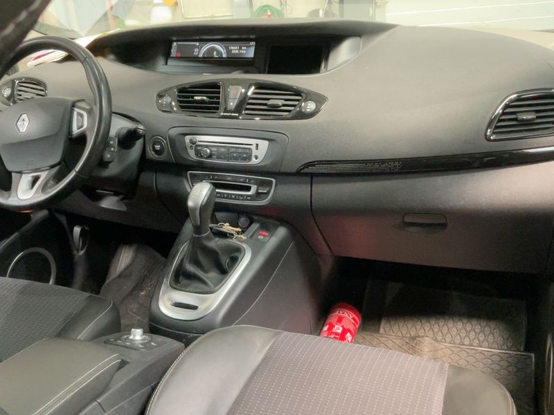 Renault Scenic 1.5 dCi Dynamique 2013 – снимка 17