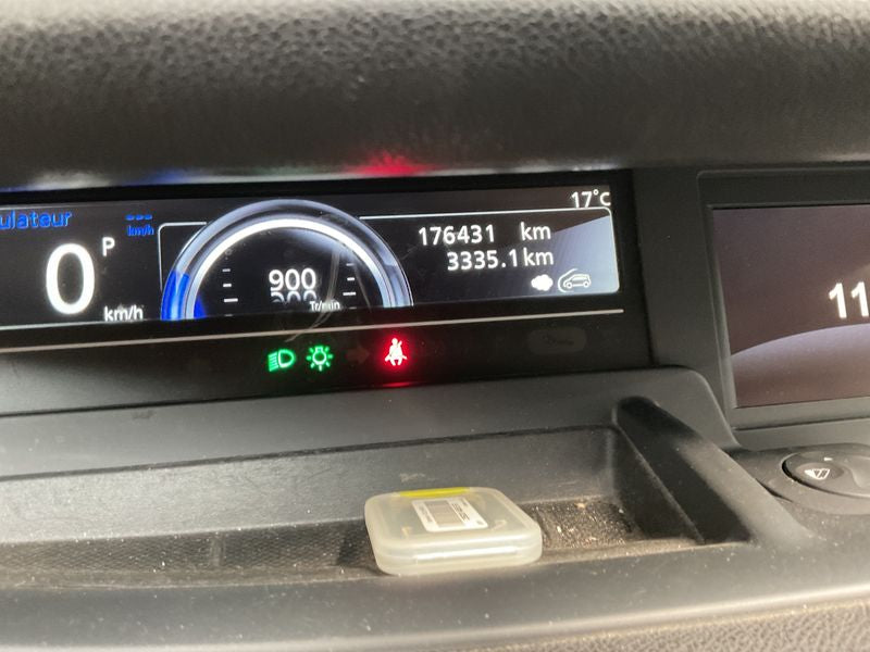 Renault Scenic 1.5 dCi Dynamique 2013 – снимка 18
