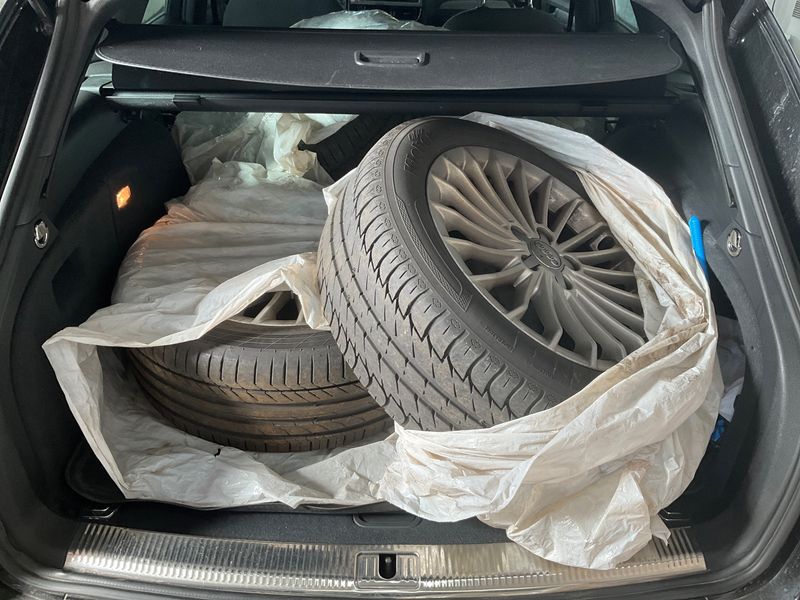 Audi A4 1.8 TFSI Ambiente 2012 – снимка 15