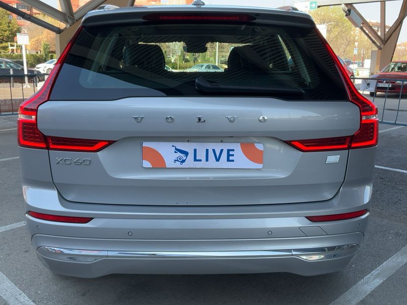 Volvo XC60 2.0 T6 Recharge Plug-in Hybrid Core AWD 2022 – снимка 7