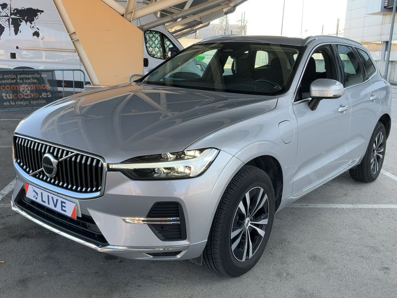 Volvo XC60 2.0 T6 Recharge Plug-in Hybrid Core AWD 2022 – снимка 1