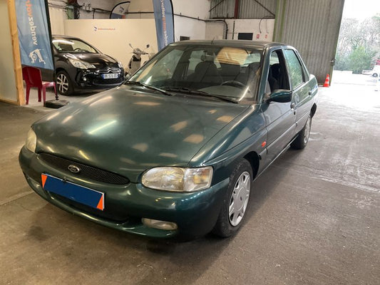 Ford Escort 1.8 Turbodiesel Classic 1998 – снимка 1