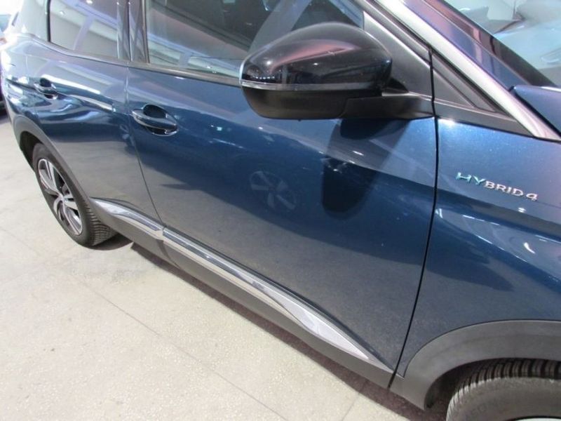 Peugeot 3008 1.6 Hybrid Allure Pack 2023 – снимка 18