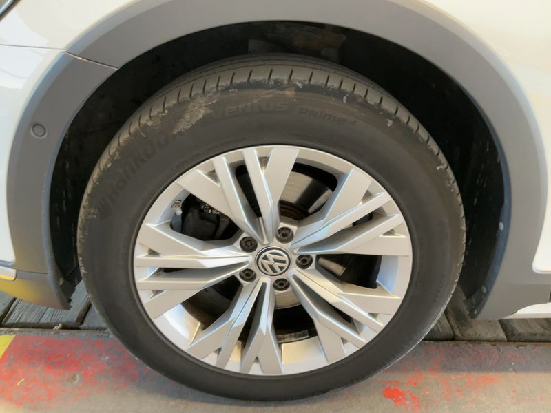 Volkswagen Passat Alltrack 2.0 TDI 4Motion BlueMotion Tech 2016 – снимка 3
