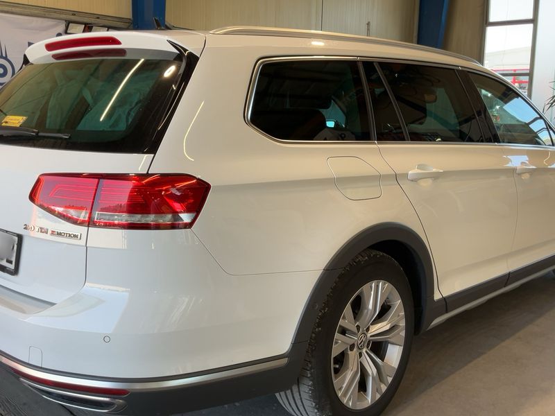 Volkswagen Passat Alltrack 2.0 TDI 4Motion BlueMotion Tech 2016 – снимка 8