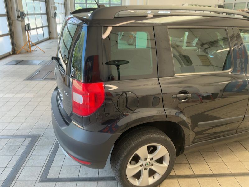 Skoda Yeti 2.0 TDI Ambition 4x4 2012 – снимка 8