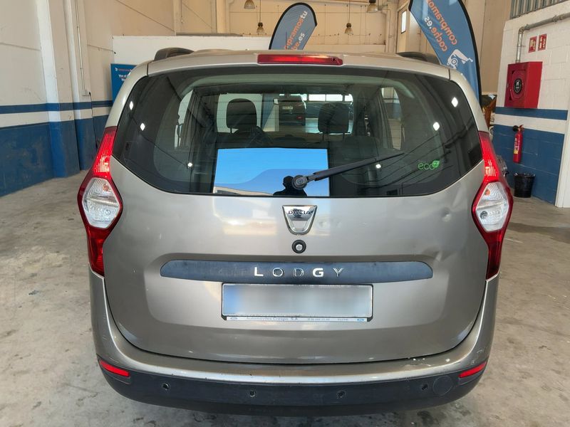 Dacia Lodgy 1.5 dCi Diesel Laureate 2012 – снимка на щета