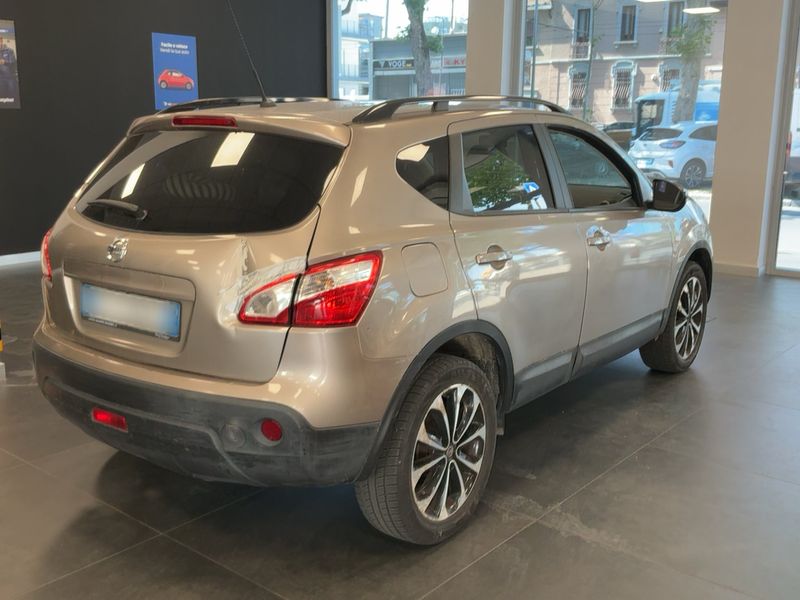 Nissan Qashqai 2.0 360 4x4 2013 – снимка 8