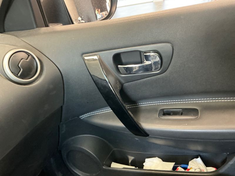 Nissan Qashqai 2.0 360 4x4 2013 – снимка 33