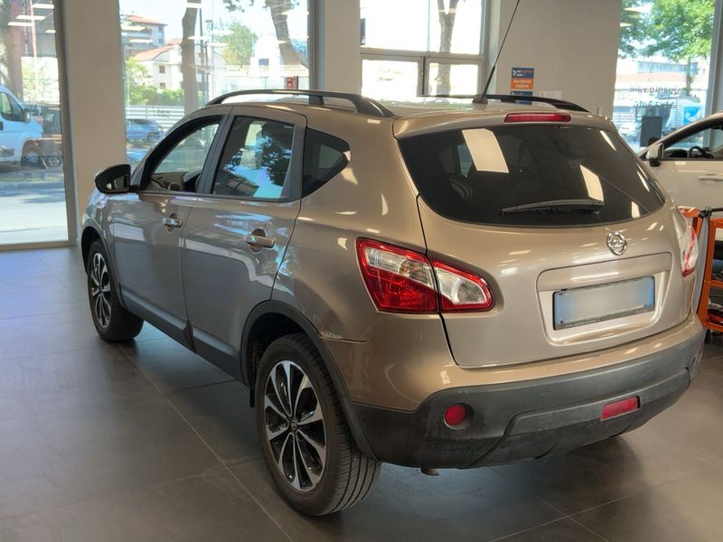 Nissan Qashqai 2.0 360 4x4 2013 – снимка 6