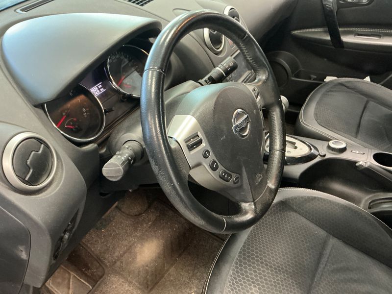 Nissan Qashqai 2.0 360 4x4 2013 – снимка 31