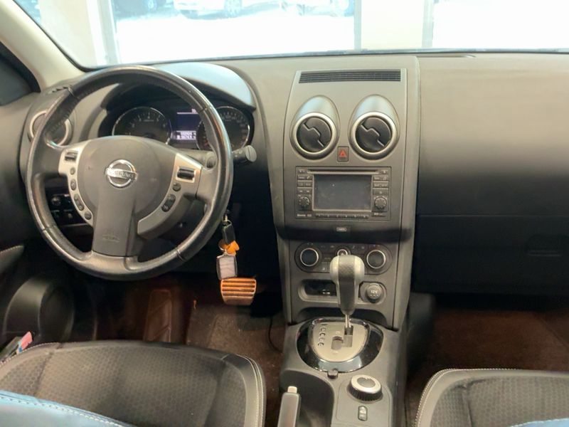 Nissan Qashqai 2.0 360 4x4 2013 – снимка 17