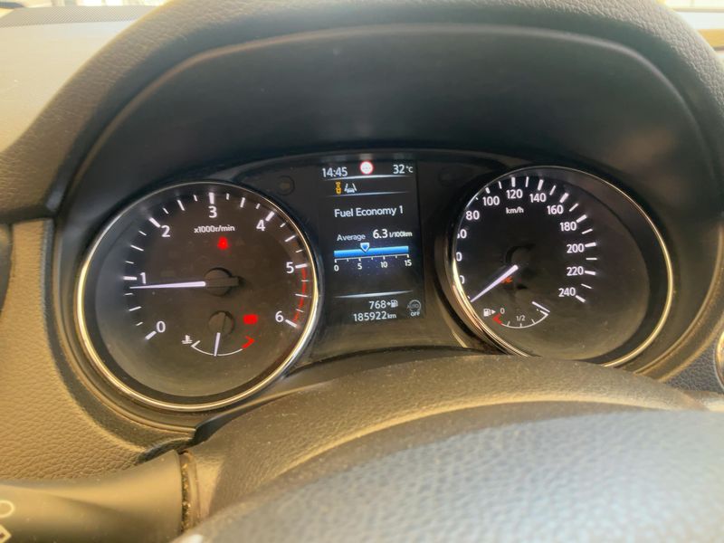 Nissan Qashqai 1.6 dCi N-Connecta 2016 – снимка 18