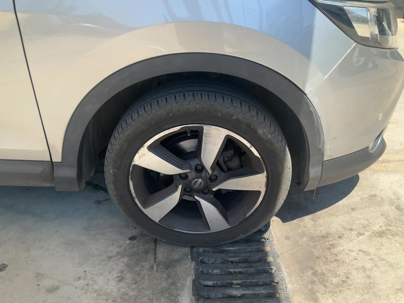 Nissan Qashqai 1.6 dCi N-Connecta 2016 – снимка 11