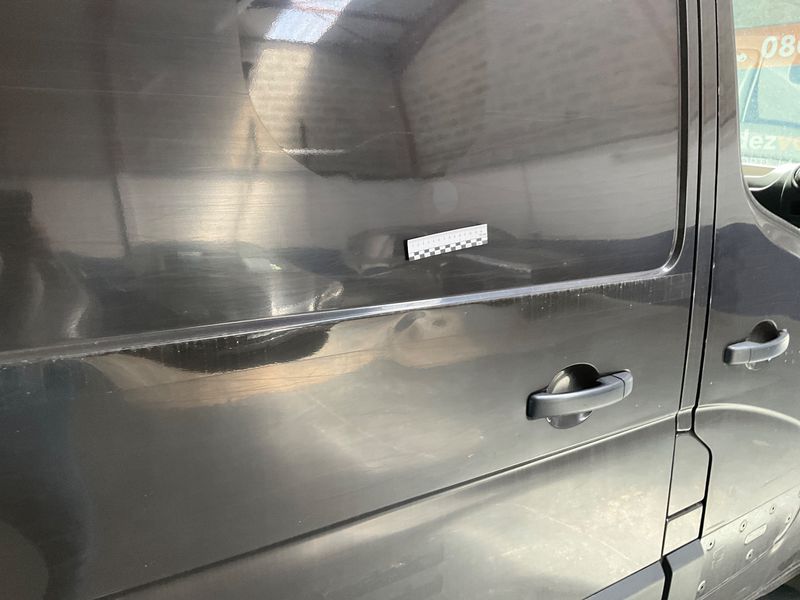 Renault Master 2.3 dCi L2H2 3,3 Grand Confort 2017 – снимка 27