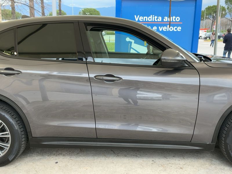 Alfa Romeo Stelvio 2.2 JTDM Business Q4 2018 – снимка 10