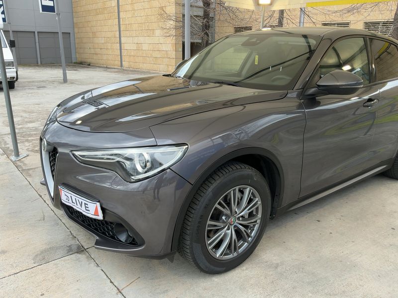 Alfa Romeo Stelvio 2.2 JTDM Business Q4 2018 – снимка 2