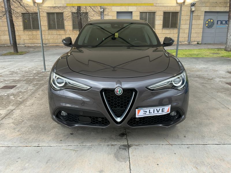 Alfa Romeo Stelvio 2.2 JTDM Business Q4 2018 – снимка 14