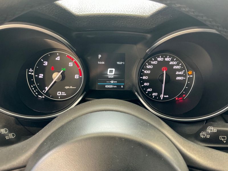 Alfa Romeo Stelvio 2.2 JTDM Business Q4 2018 – снимка 18