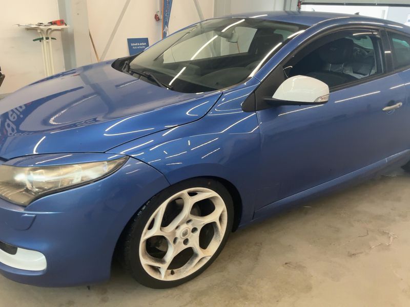 Renault Megane 2.0 TCe GT 2011 – снимка 2