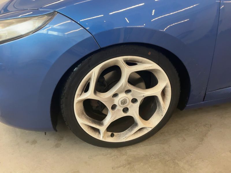 Renault Megane 2.0 TCe GT 2011 – снимка 3