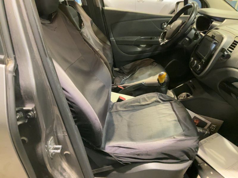 Renault Captur 1.5 dCi Energy Business 2016 – снимка 16