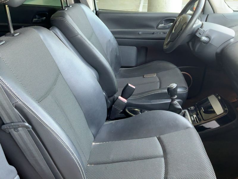 Renault Grand Espace 2.0 dCi Espace Celsium 2011 – снимка 16