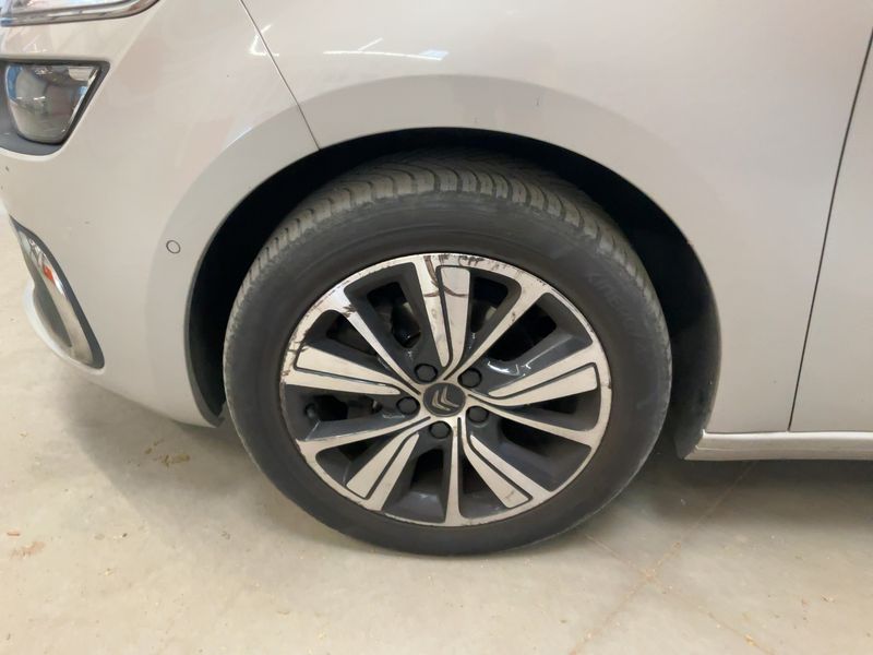 Citroen C4 Grand Picasso 1.6 Blue-HDi Feel 2017 – снимка на щета 3