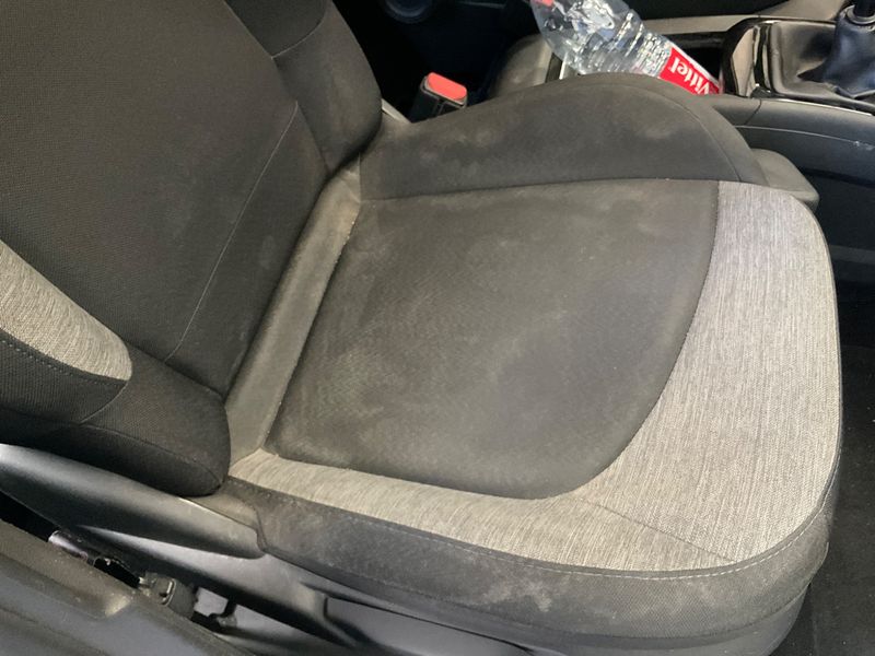 Citroen C4 Grand Picasso 1.6 Blue-HDi Feel 2017 – снимка на щета 43