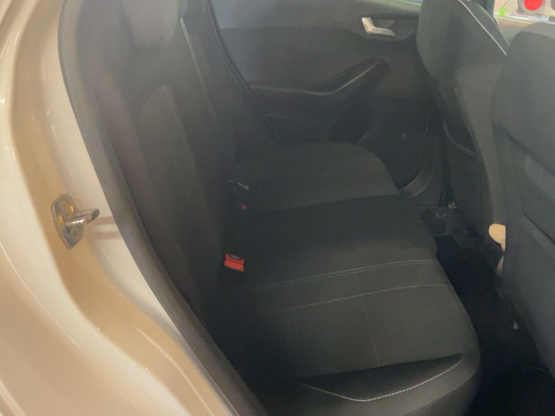 Ford Fiesta 1.1 Business 2018 – снимка 20