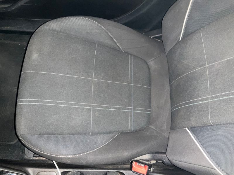 Ford Fiesta 1.1 Business 2018 – снимка 32