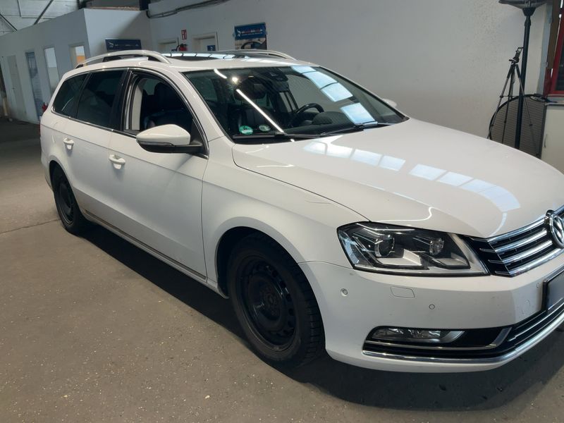 Volkswagen Passat 2.0 TDI Highline BlueMotion Tech 2011 – снимка 12