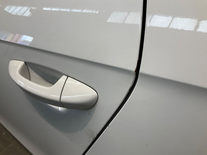 Volkswagen Passat 2.0 TDI Highline BlueMotion Tech 2011 – снимка 51