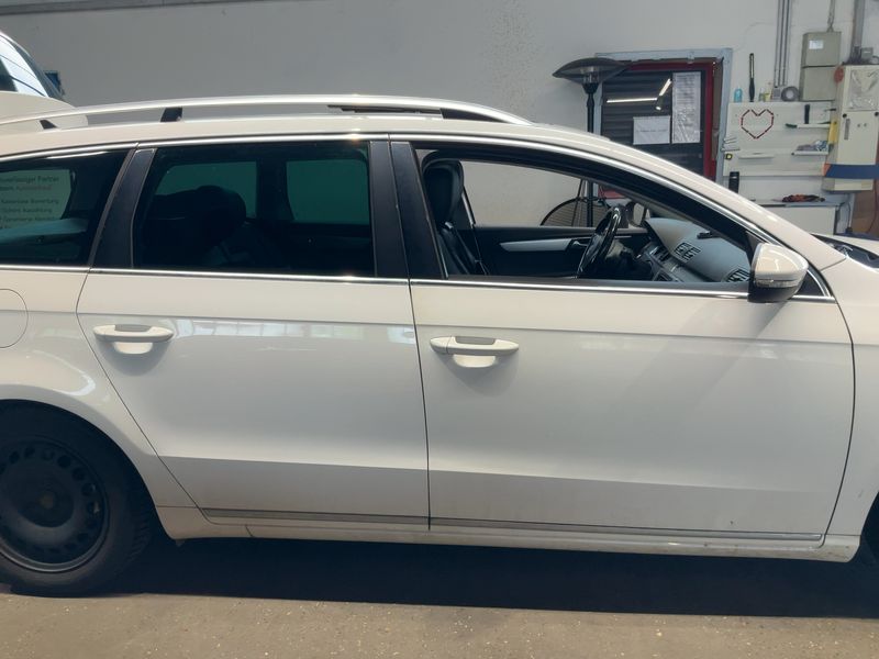 Volkswagen Passat 2.0 TDI Highline BlueMotion Tech 2011 – снимка 10