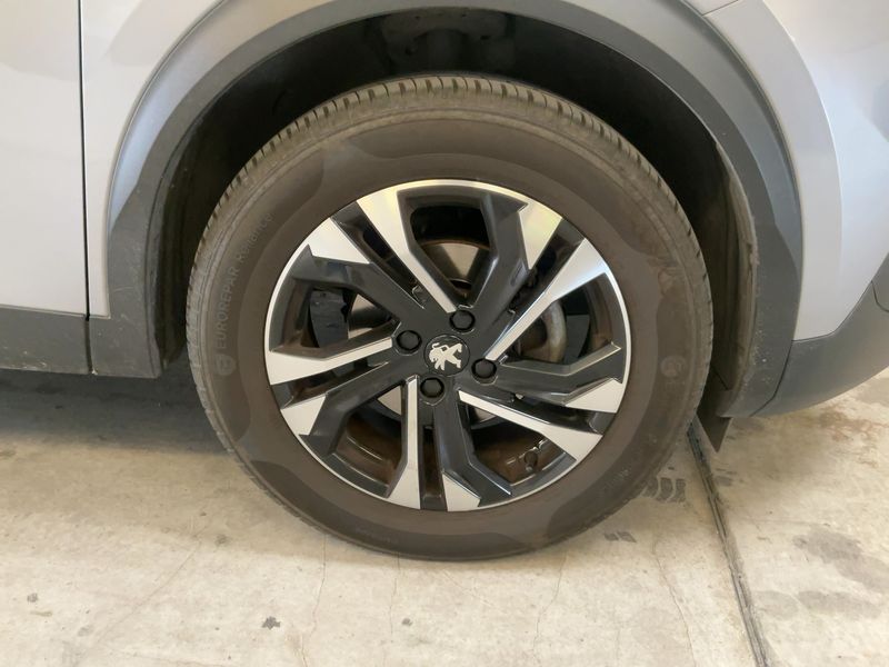 Peugeot 2008 1.2 PureTech Allure 2021 – снимка 11