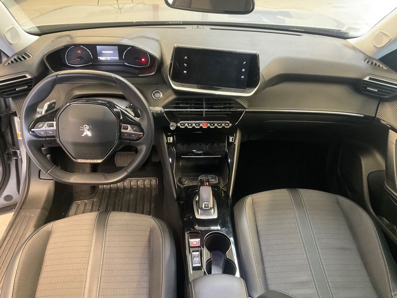 Peugeot 2008 1.2 PureTech Allure 2021 – снимка 17