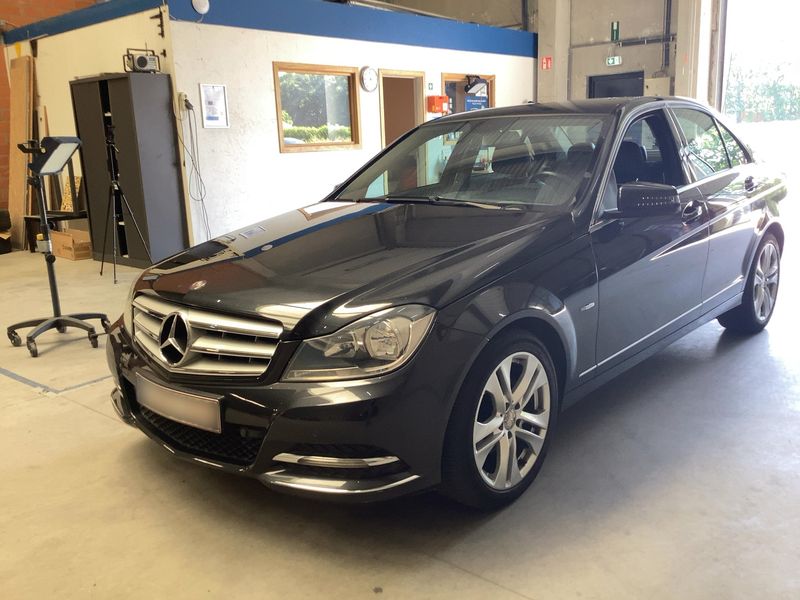 Mercedes-Benz C-Klasse C 180 CDI BlueEfficiency Avantgarde 2011 – снимка 1