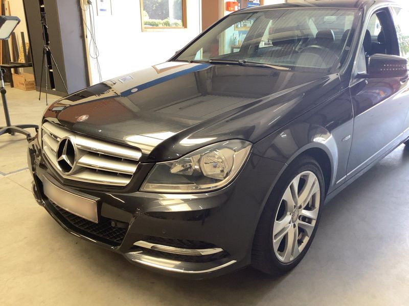 Mercedes-Benz C-Klasse C 180 CDI BlueEfficiency Avantgarde 2011 – снимка 2