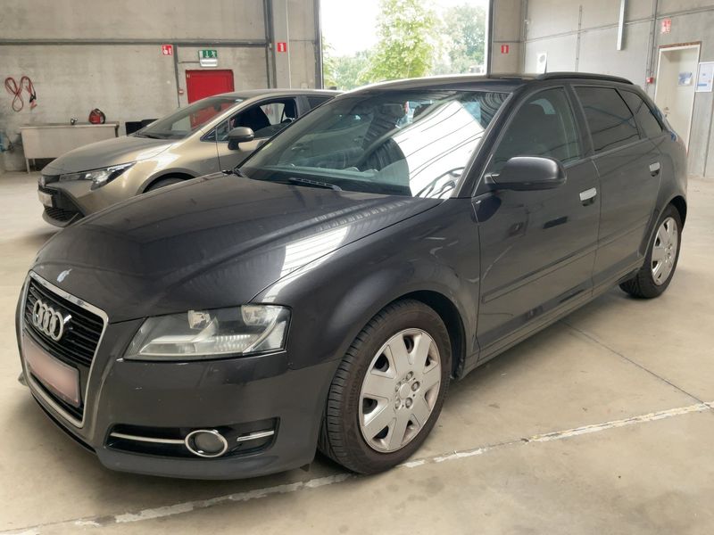 Audi A3 Sportback 2.0 TDI Ambition 2011 – снимка 1