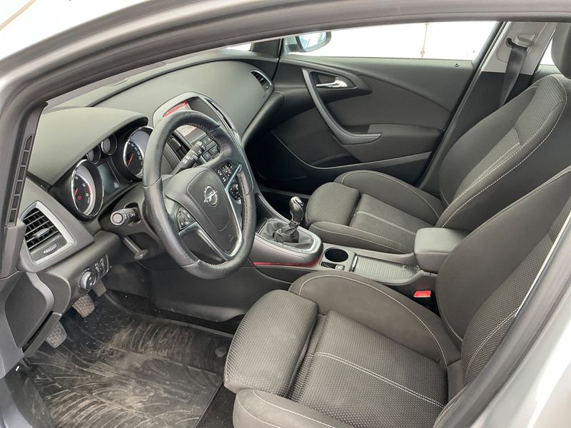 Opel Astra 1.6 CDTI DPF Style 2015 – снимка 3